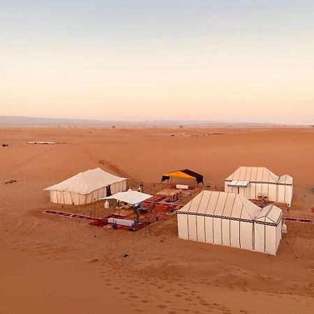 Bed and Breakfast Camp Sahara Majestic M’hamid El Ghizlane Exterior foto