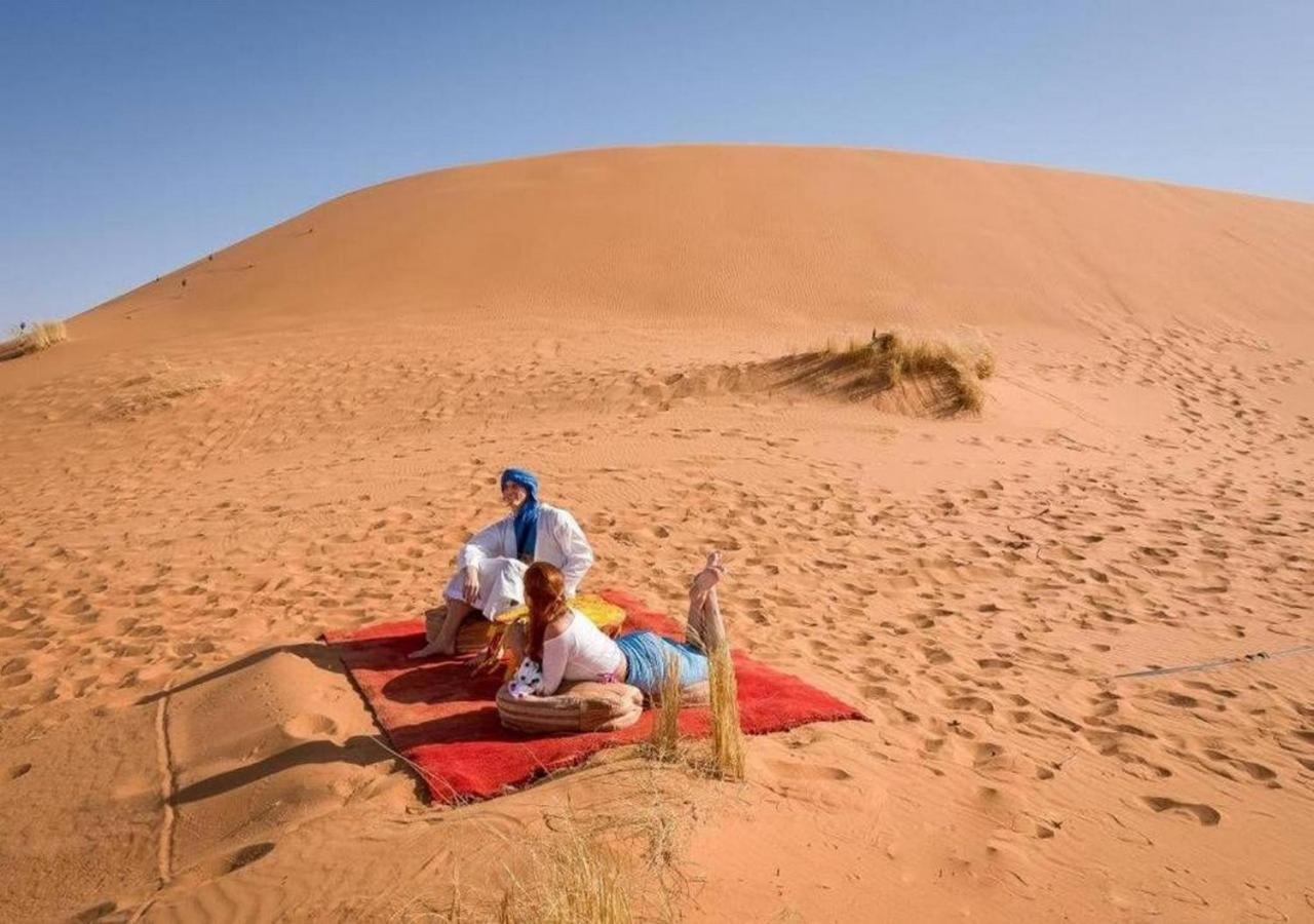 Bed and Breakfast Camp Sahara Majestic M’hamid El Ghizlane Exterior foto