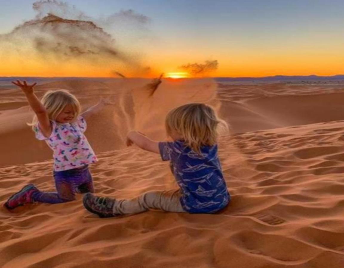 Bed and Breakfast Camp Sahara Majestic M’hamid El Ghizlane Exterior foto
